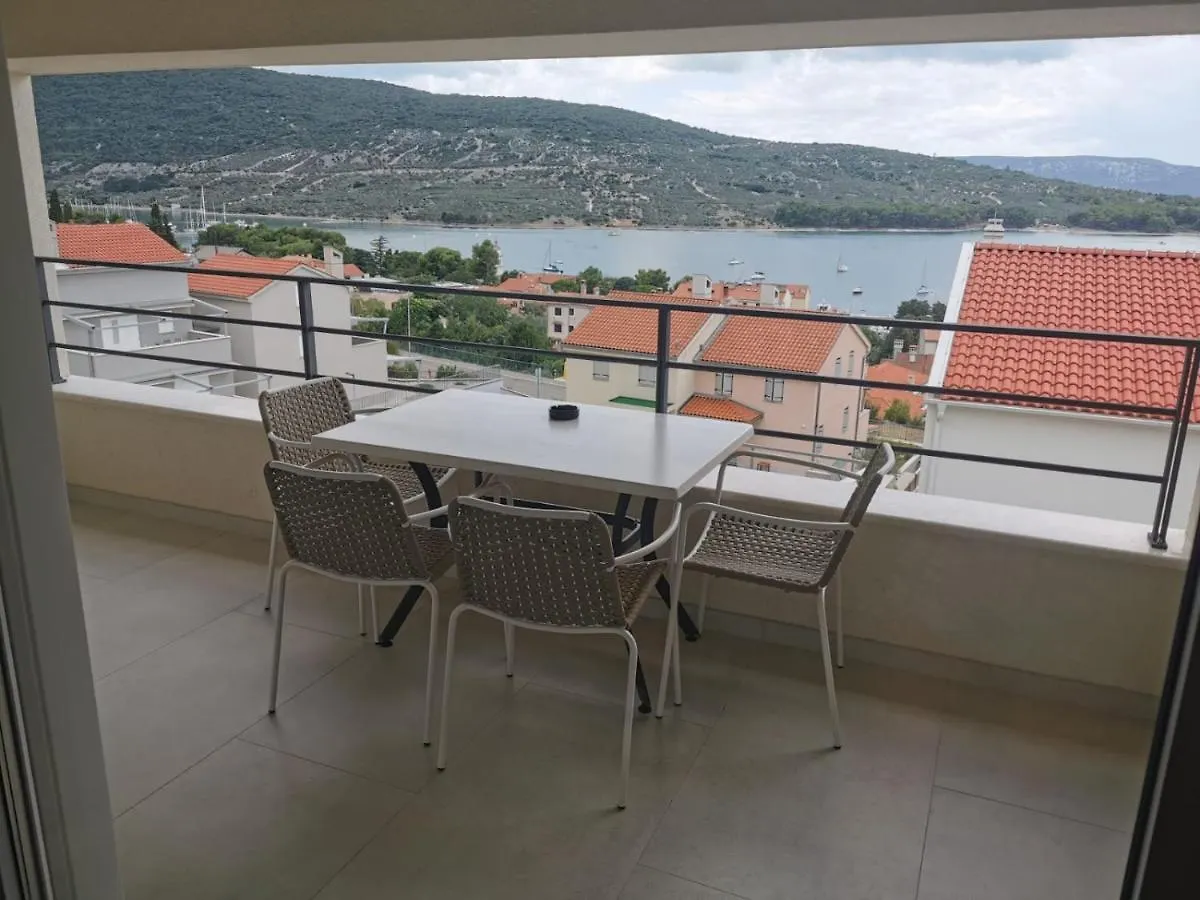 Blue Sky Apartment 0*, Cres Croatia