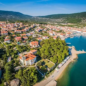 Vodaric Cres