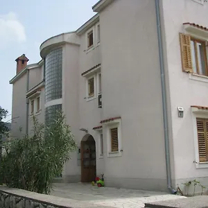 Toic Apartment